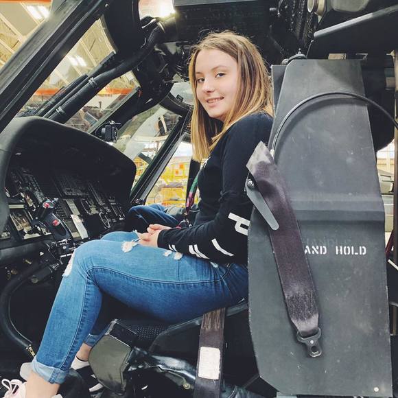 Meet your Posher, Abigail - Picture 1 of 1